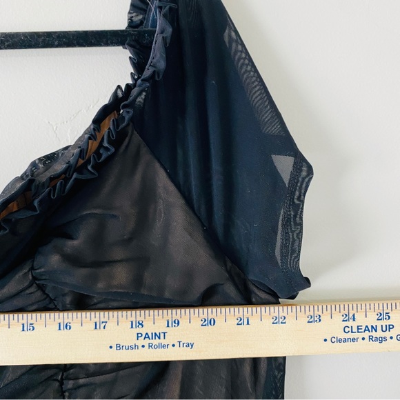 Torrid Ruched Off-the-Shoulder Mesh Blouse - Picture 5 of 7